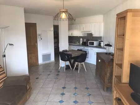 square habitat hautes alpes embrun- vars neige et soleil