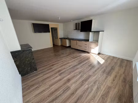centre la verpillere - appartement f3 56m²