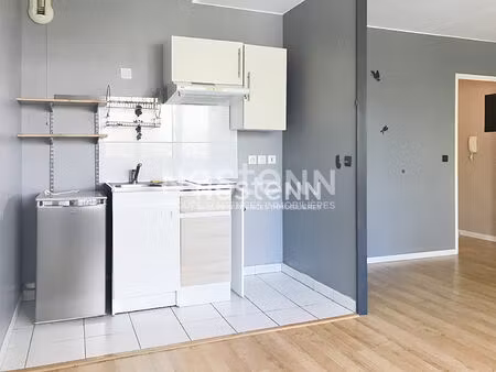 a louer à longjumeau  studio dde 30 m² avec place de parking extérieur