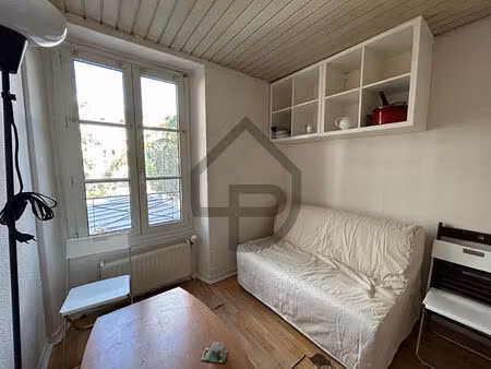 studio meuble de 13 m²