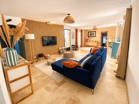 grande maison de plain-pied entièrement rénovée