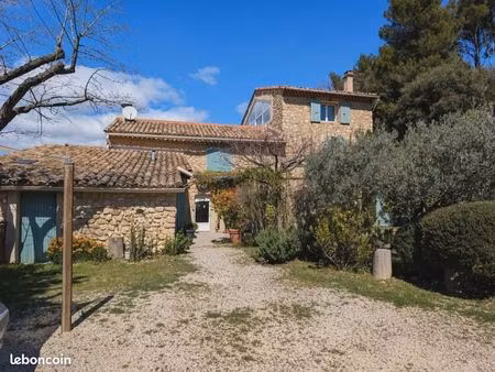 maison 7 pièces 284 m²