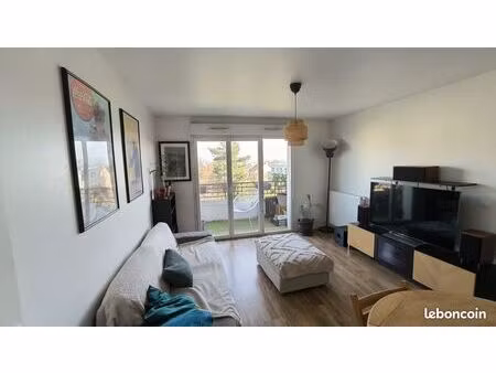 franconville - appartement 3 pièces dans résidence côté parc  1086 cc avec pkg en sous-sol