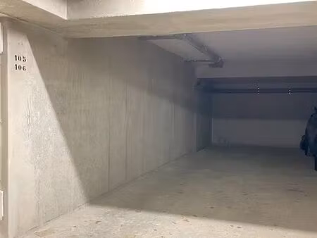 2 min douane double parkings