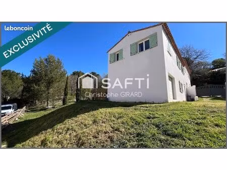 villa 5 pièces 150 m²