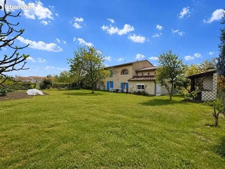 maison 5 pièces 174 m²