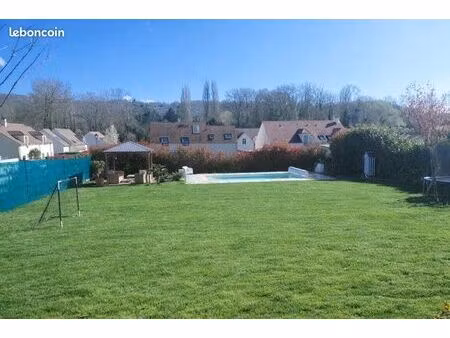 maison 6 pièces 136 m²