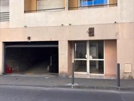 parking/box 12 m² marseille