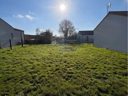 terrain à bâtir 202m2 - apremont (85220)