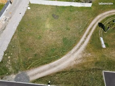 terrain la fradiniere