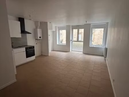 apprtement t2 renove - rdc - auboue