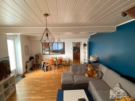 maison de ville meublée - la couronne