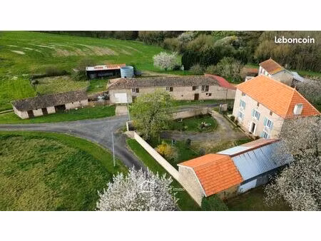 propriété 9 pièces 245 m²