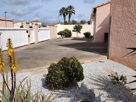 maison 4 faces avec piscine