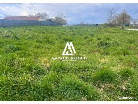 terrain 1 055 m² sereilhac