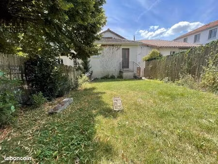 studio 1 pièce 36 m²