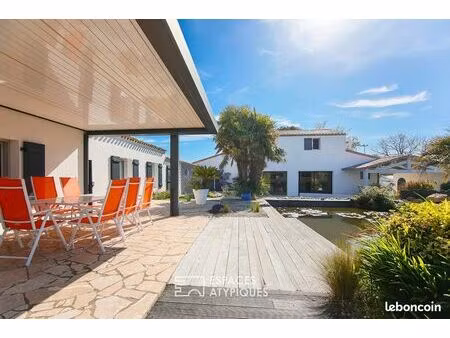 propriété 8 pièces 270 m²