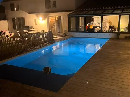 maison piscine centre ville