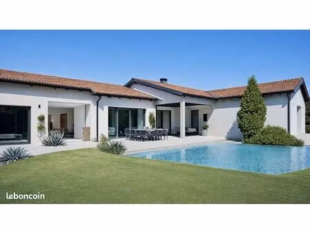 maison 5 pièces 140 m²