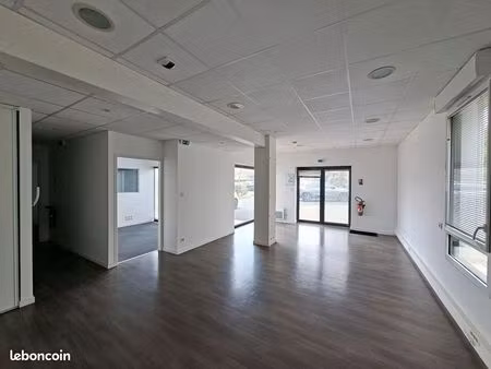 bureaux 66 m² la roche sur yon