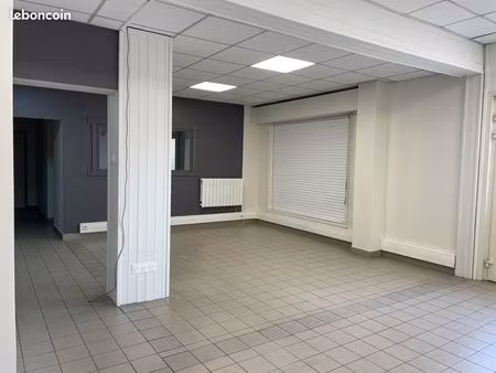local commercial 100 m² – feillens – axe passant – parking