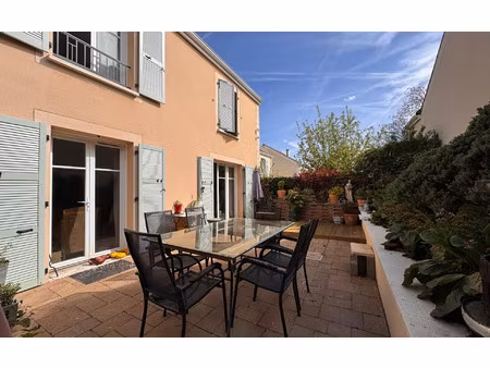 maison plaisir m² t-5 à vendre  540 800 €