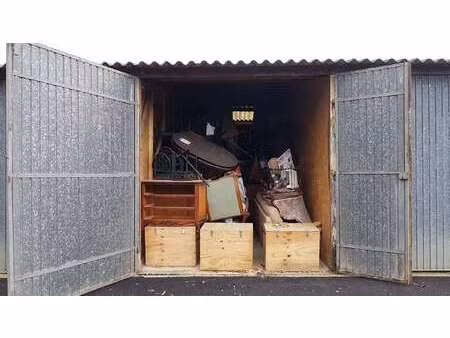 location garage box et parking à bédée (35137) : à louer / 18m² bédée