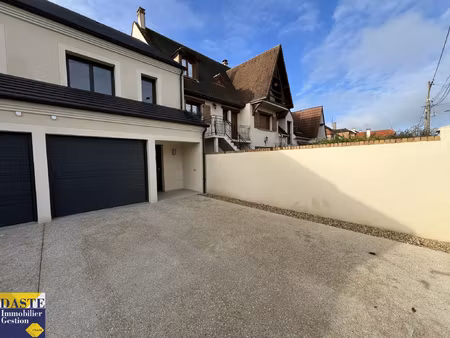 pavillon récent de 2024 mesurant 100.8m2