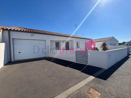 soullans - maison récente de plain pied 2 chambres et un bu