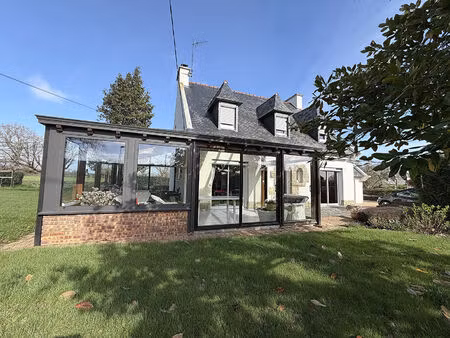 maison de 1975sur 1450 m2 de terrain