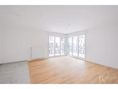 a louer vide - beau 3 pieces de 64 2 m2 - appartement neuf - 5eme etage - parking