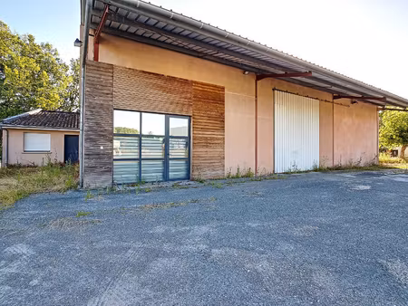 entrepôt / local industriel la lande de fronsac 425m2