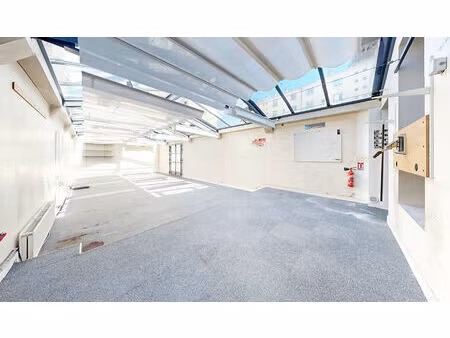 local la garenne colombes 259 m2