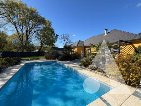 maison plain-pied 5 pièce(s) 122 07 m2 3 chambres