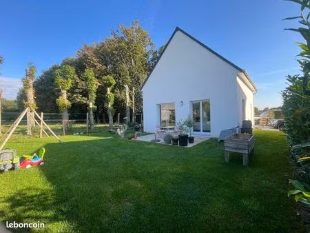 ? maison récente 2023 (surface 104m2) – 3 chambres – jardin – garage – aucun travaux