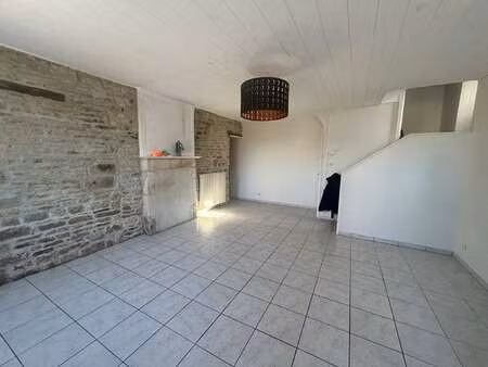 location maison à aunay-sur-odon (14260) : à louer / 97m² aunay-sur-odon