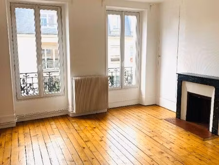 appartement 1 pièce 50 m²