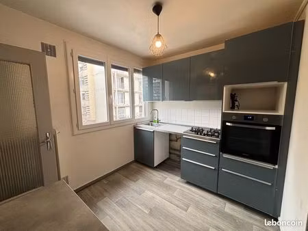 appartement 4 pièces 76 m²