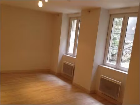 studio non meublé de 30m2 centre-ville de morlaix