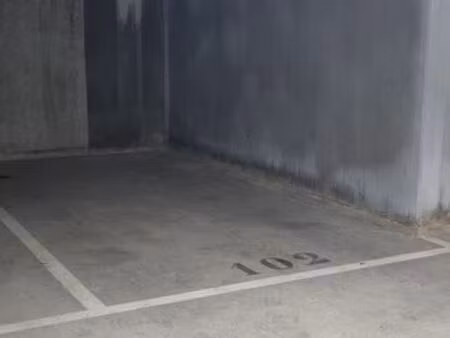 place de parking sur maisons-alfort