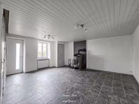 vente maison à saint-laurent-sur-sèvre (85290) : à vendre / 72m² saint-laurent-sur-sèvre