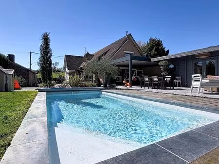 corps de ferme rénové offrant des prestations haut de gamme