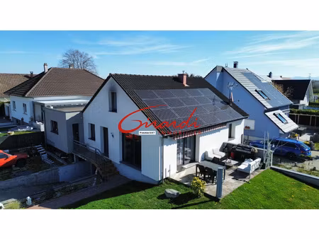 maison de 128m2 sur 4.67 ares  4 chambres  sous sol avec gar