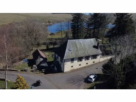 ensemble touristique & commercial – chambres d'hôtes + bar/restaurant