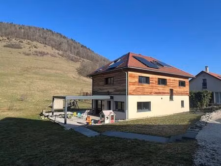 maison indépendante - 179.75m ²