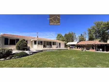 vente maison à bressuire (79300) : à vendre / 144m² bressuire