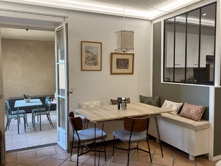 appartement grand t2 avec parking terrasse et piscine