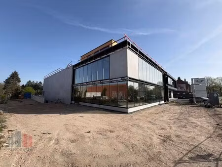 commercieel te huur in sint-denijs-westrem