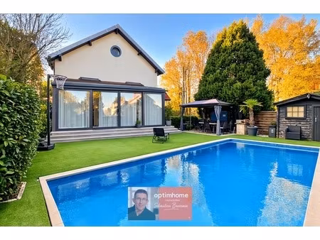 maison rénovée des années 30 avec piscine chauffée – dole