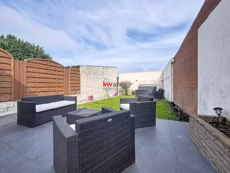a vendre bergues : maison de ville à 5 minutes à pied du centre